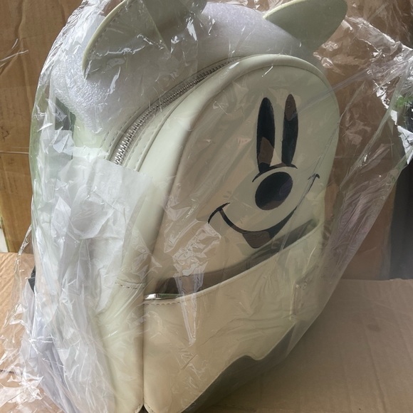 NWTDISNEY PARKS LOUNGEFLY MICKEY MOUSE GLOWS IN THE DARK  “”   HALLOWEEN 2021 - Picture 4 of 5